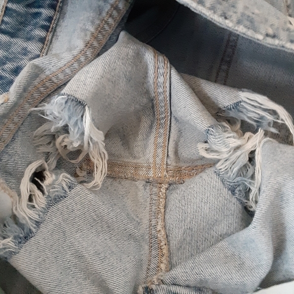 NWT Zara‎ High rise frayed jeans shorts,100% cotton denim,size 10/jeans … - Picture 11 of 12